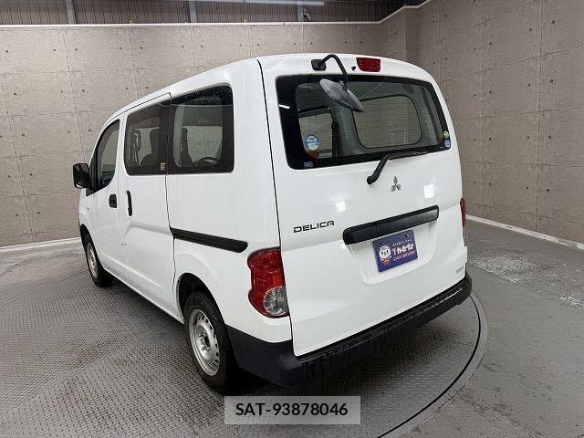 Mitsubishi DELICA VAN 2019-05 7616263-2
