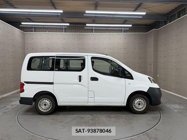 Mitsubishi DELICA VAN 2019-05 7616263-5