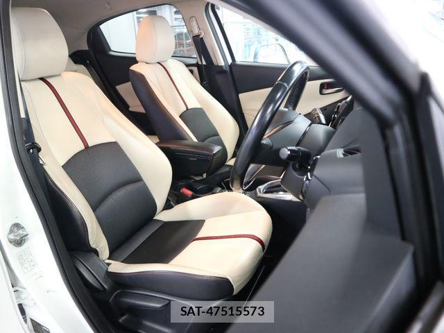 Mazda DEMIO 2015-10 630762-11