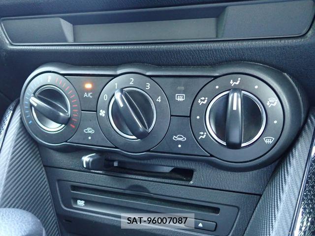 Mazda DEMIO 2019-12 781212-8