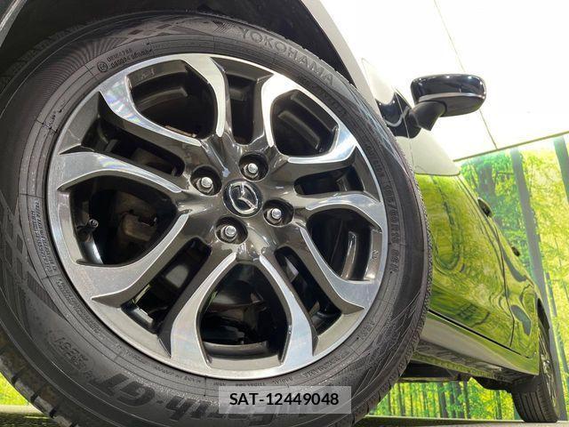Mazda DEMIO 2014-11 1015065-12