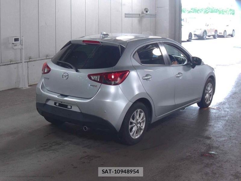 Mazda DEMIO 2018 1095777-1
