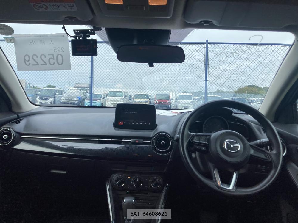 Mazda DEMIO 2019-02 1329230-12