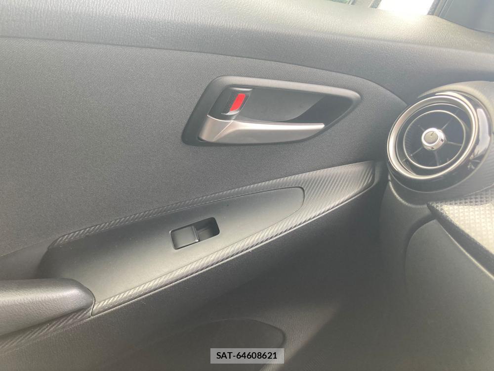 Mazda DEMIO 2019-02 1329230-24
