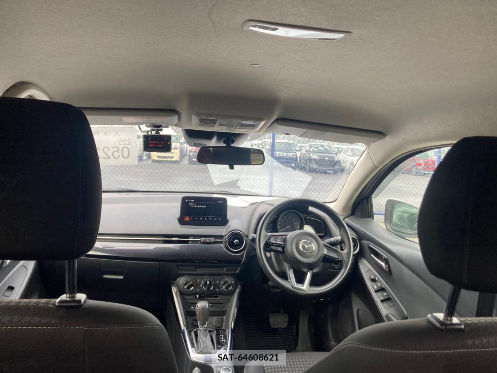 Mazda DEMIO 2019-02 1329230-26