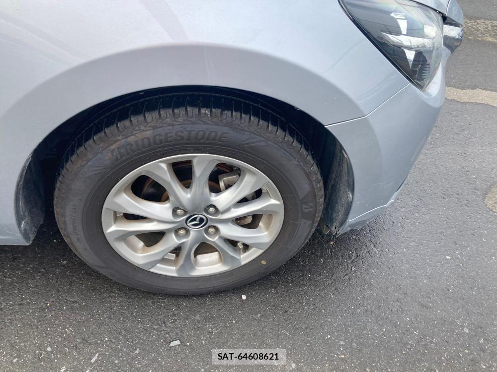 Mazda DEMIO 2019-02 1329230-32