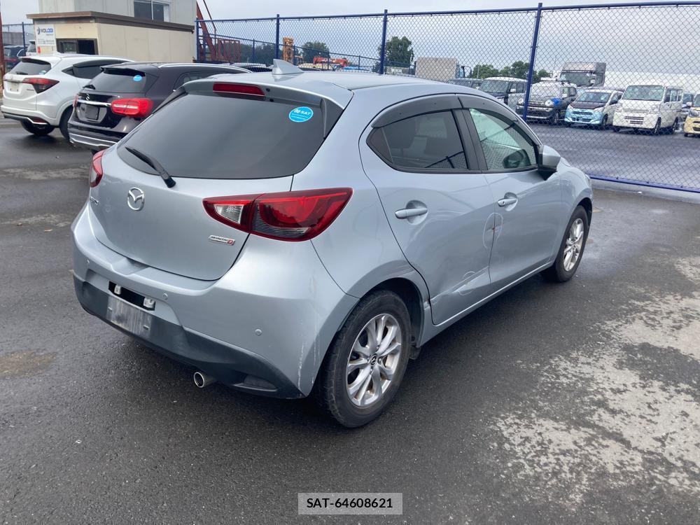 Mazda DEMIO 2019-02 1329230-4