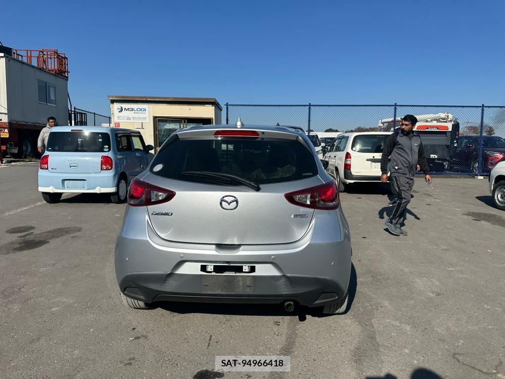 Mazda DEMIO 2019 1491628-3