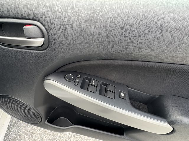 Mazda DEMIO 2012-05 1544592-10