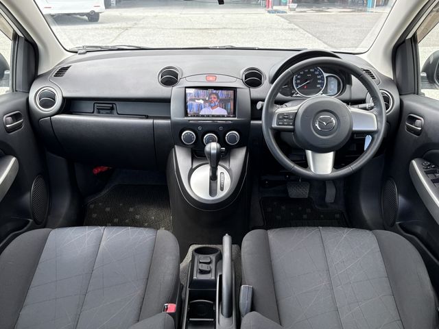 Mazda DEMIO 2012-05 1544592-11