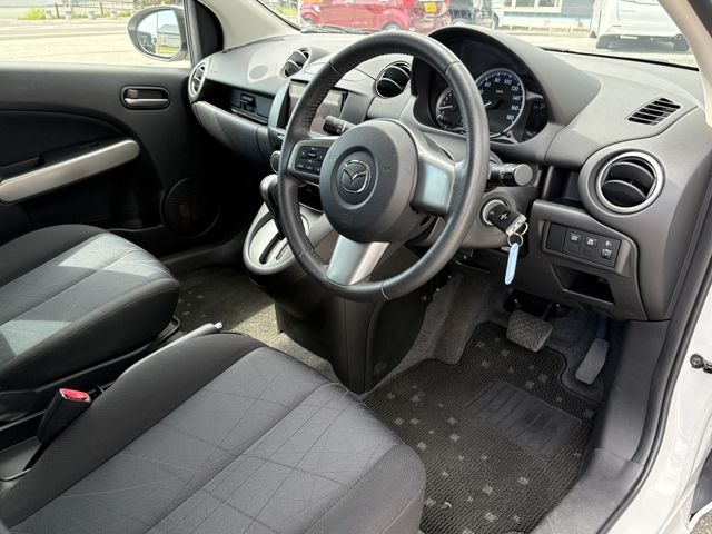 Mazda DEMIO 2012-05 1544592-12