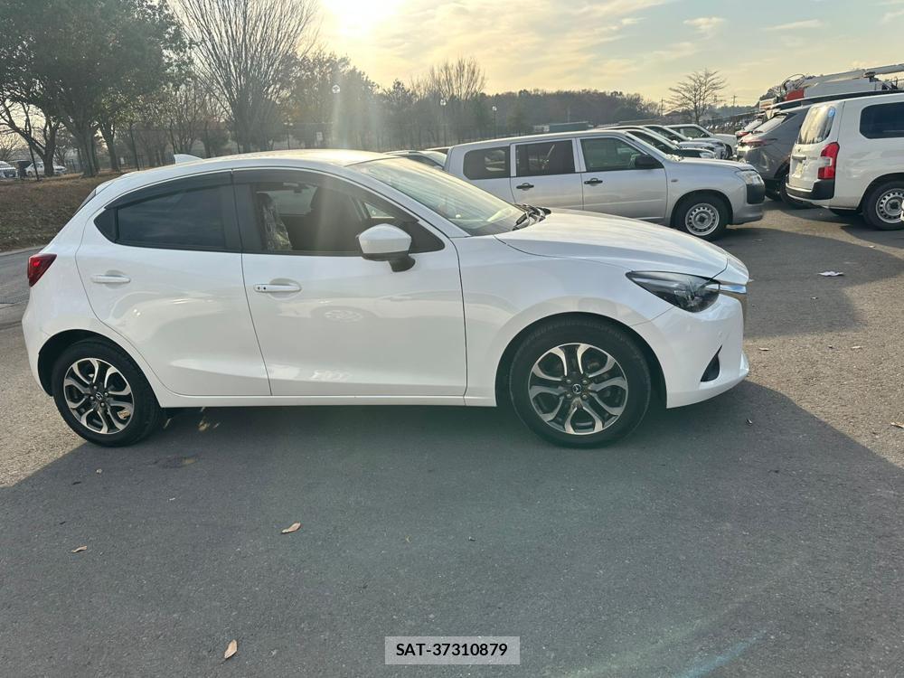 Mazda DEMIO 2019 1559666-5