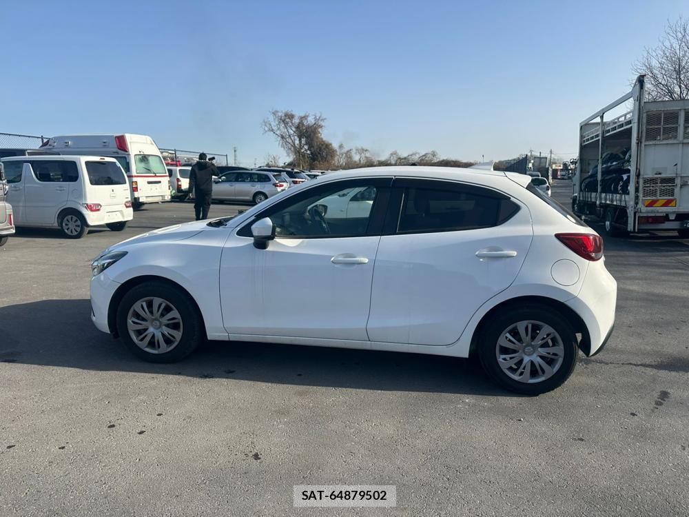 Mazda DEMIO 2019 1631355-1