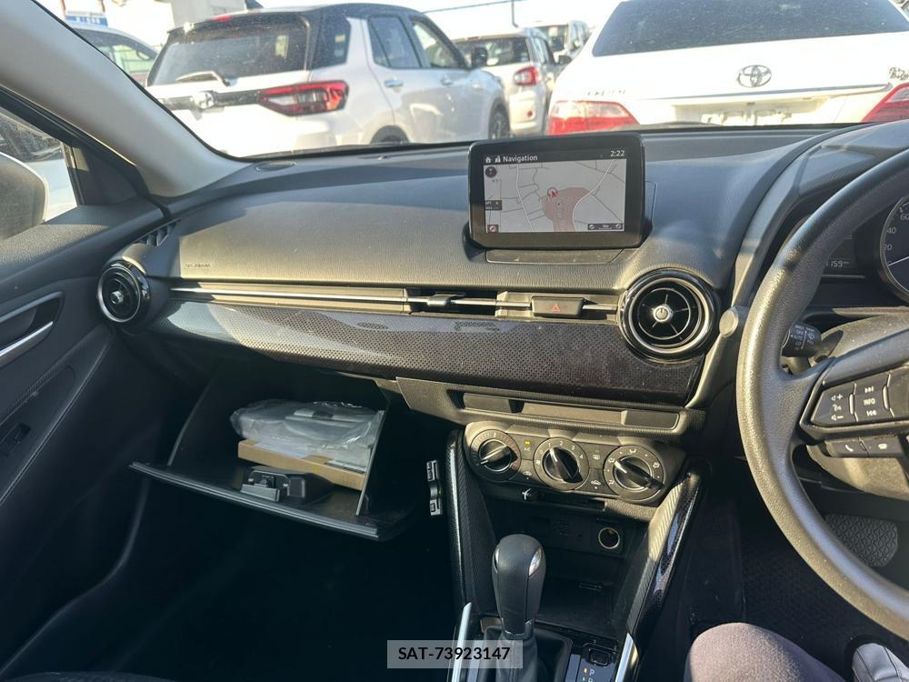 Mazda DEMIO 2019 1681368-16