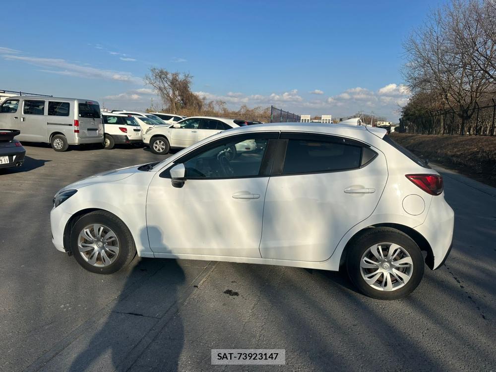 Mazda DEMIO 2019 1681368-1