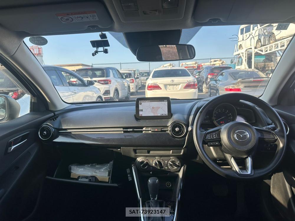 Mazda DEMIO 2019 1681368-21