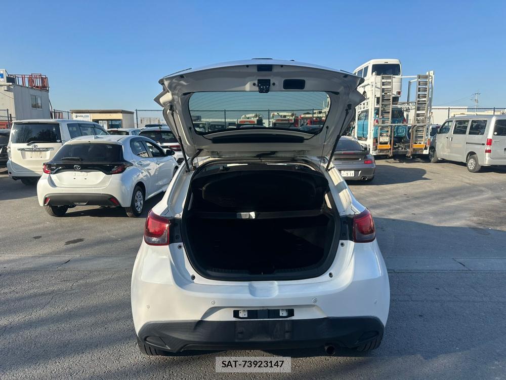 Mazda DEMIO 2019 1681368-24