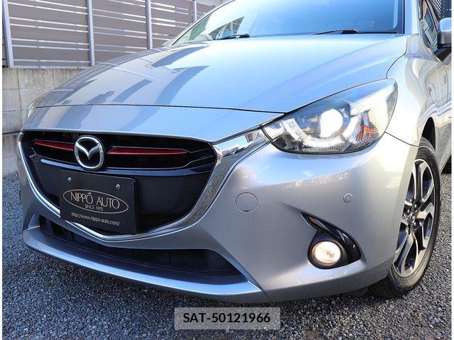 Mazda DEMIO 2014-12 2008369-9