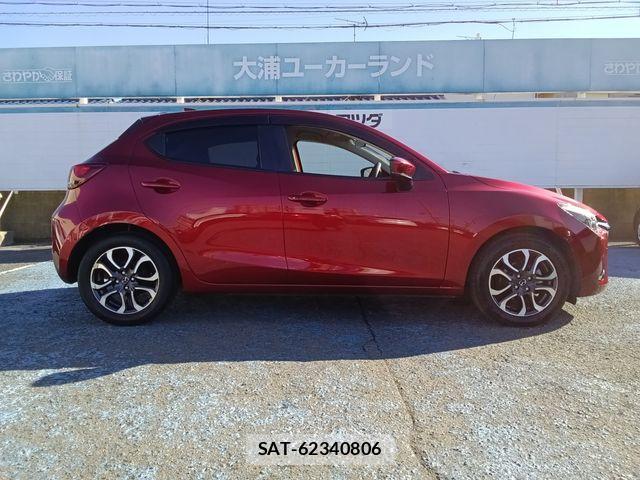 Mazda DEMIO 2019-03 2663518-18