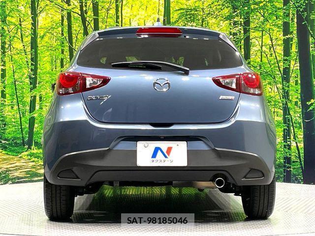 Mazda DEMIO 2016-09 3667454-16