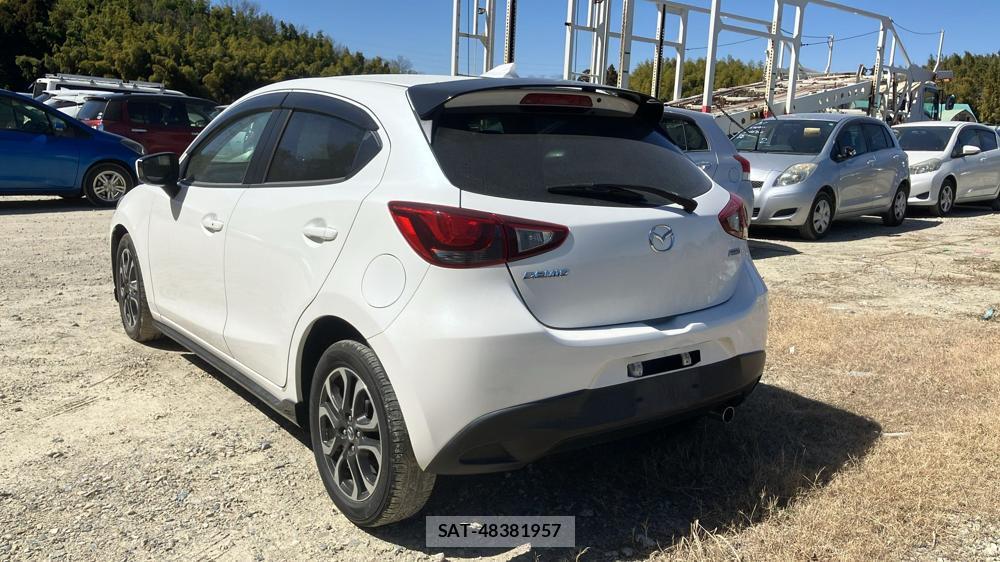 Mazda DEMIO 2015 3710531-2
