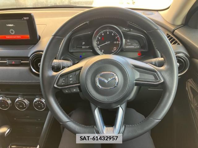 Mazda DEMIO 2017-05 4938693-13