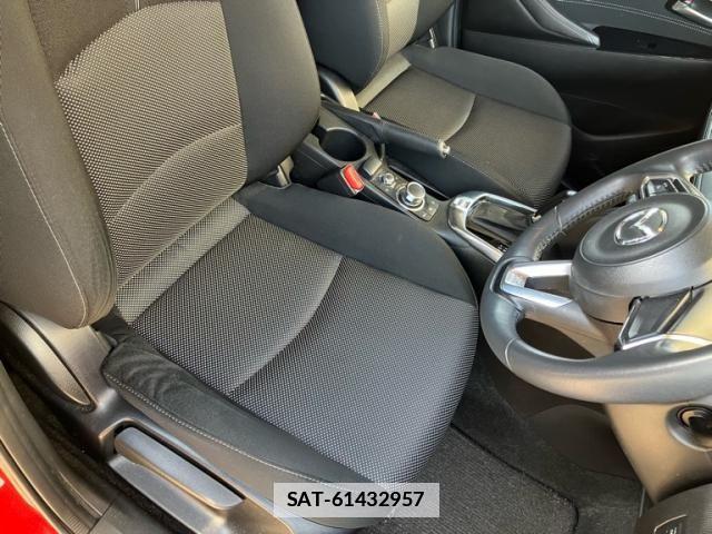 Mazda DEMIO 2017-05 4938693-22