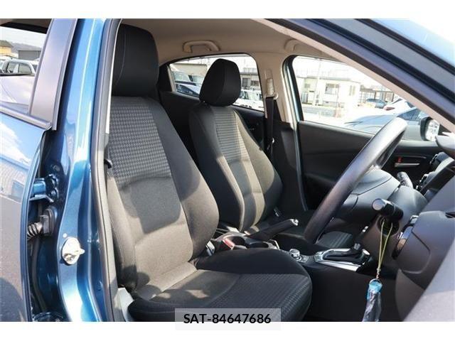 Mazda DEMIO 2018-02 5866755-10