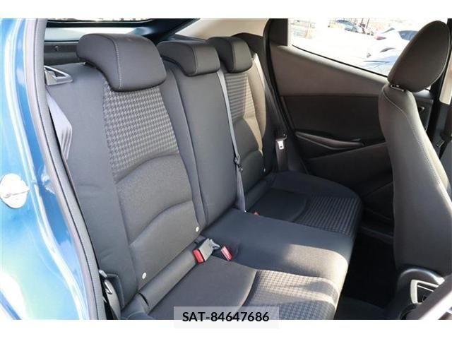 Mazda DEMIO 2018-02 5866755-11