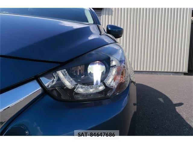 Mazda DEMIO 2018-02 5866755-13