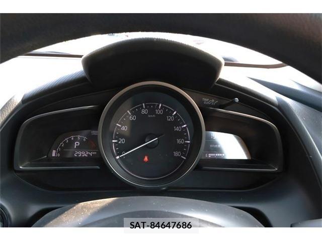 Mazda DEMIO 2018-02 5866755-20