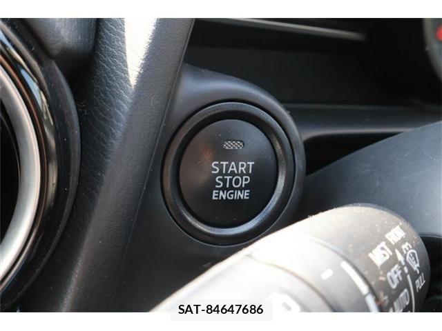 Mazda DEMIO 2018-02 5866755-29