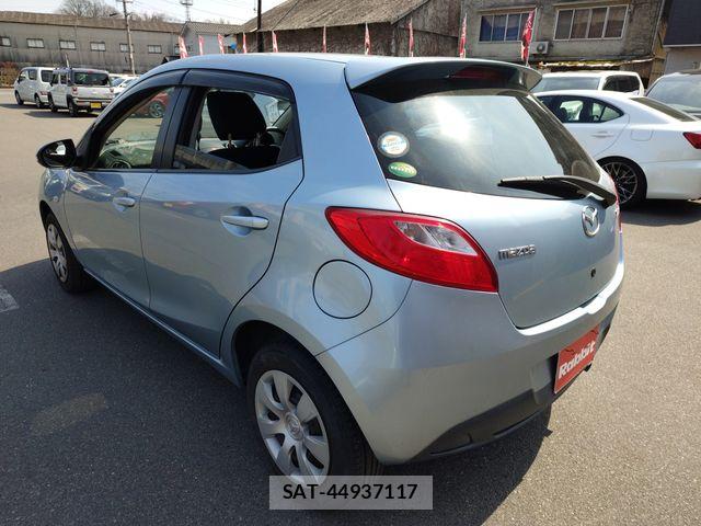 Mazda DEMIO 2013-03 5866820-1