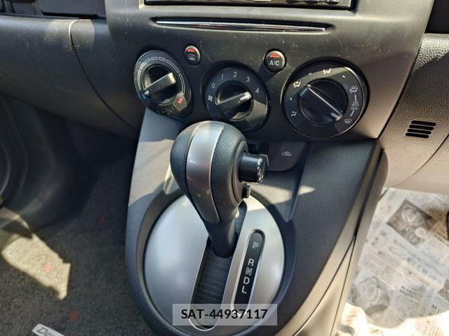 Mazda DEMIO 2013-03 5866820-27