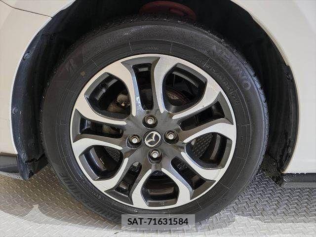 Mazda DEMIO 2014-12 6004152-15