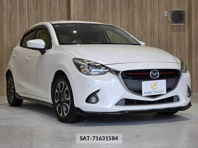 Mazda DEMIO 2014-12 6004152-17