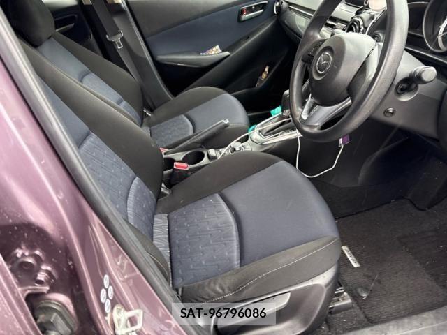 Mazda DEMIO 2014-11 6243588-12