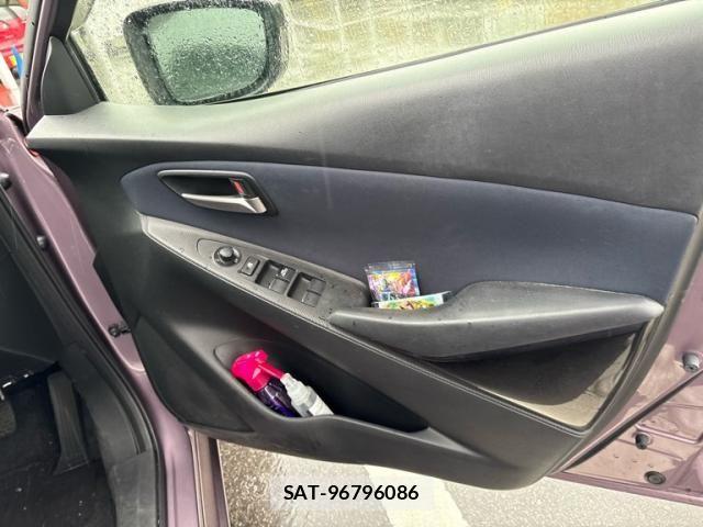 Mazda DEMIO 2014-11 6243588-13
