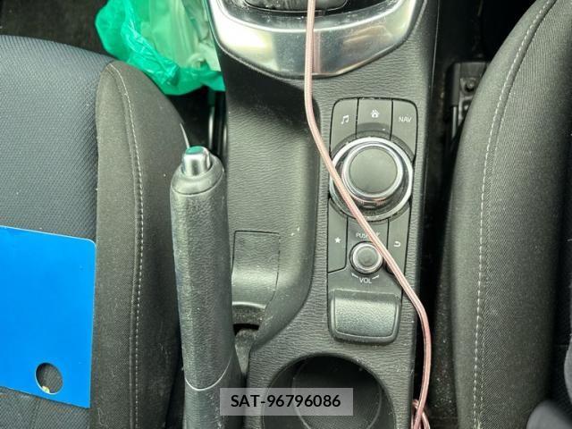 Mazda DEMIO 2014-11 6243588-14