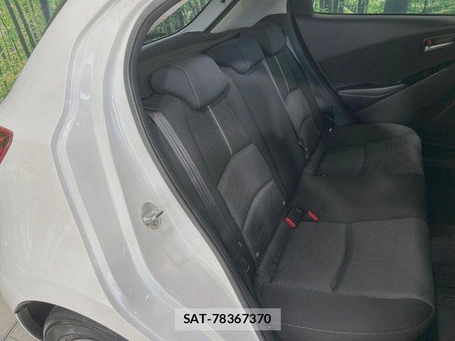 Mazda DEMIO 2017-12 6243572-8