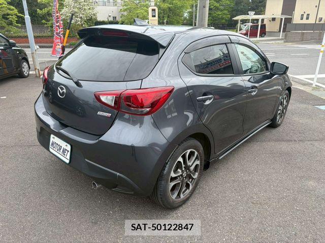Mazda DEMIO 2015-06 6496969-1