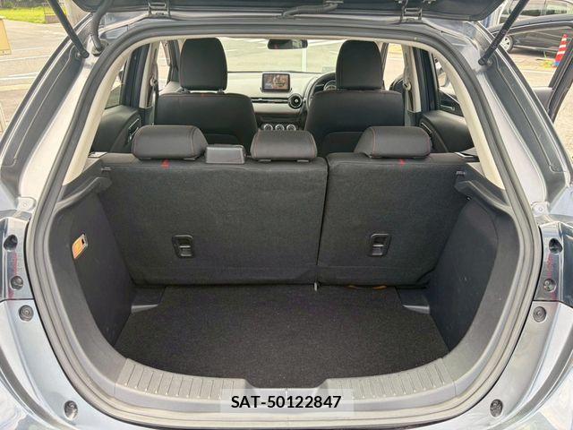 Mazda DEMIO 2015-06 6496969-5