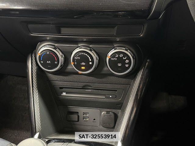 Mazda DEMIO 2015-06 6611567-16