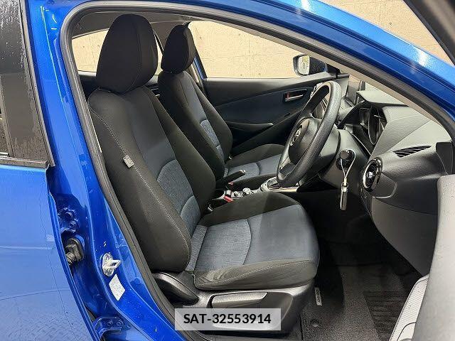 Mazda DEMIO 2015-06 6611567-3