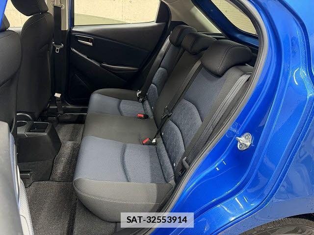 Mazda DEMIO 2015-06 6611567-6