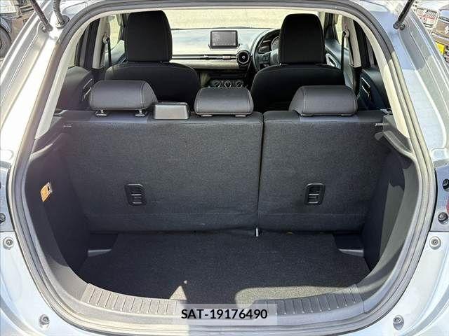 Mazda DEMIO 2015-06 6611566-15