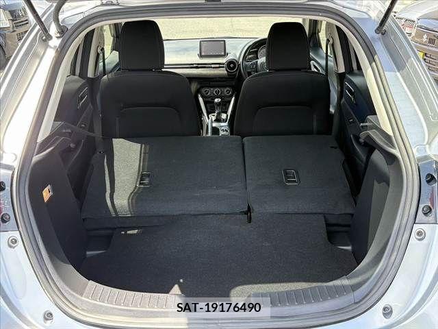 Mazda DEMIO 2015-06 6611566-16