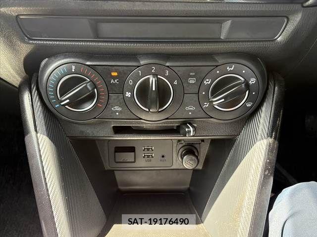 Mazda DEMIO 2015-06 6611566-25