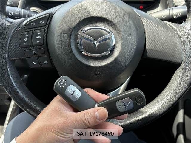 Mazda DEMIO 2015-06 6611566-5