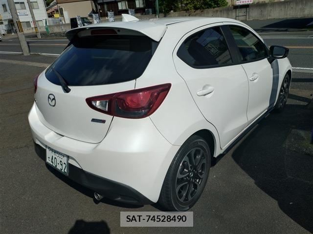 Mazda DEMIO 2014-11 6641484-2